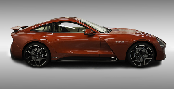 Bild: TVR Griffith (2017) - gestaltet von Gordon Murray, angetrieben von einem Cosworth-V8