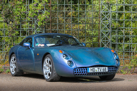 TVR Tuscan (2000) - mit eindrücklicher Lackierung - 18. ASC-Classic-Gala Schwetzingen 2022