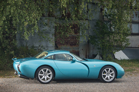 TVR Tuscan S Mk 2 (2005) - die Form der Türen ist typisch
