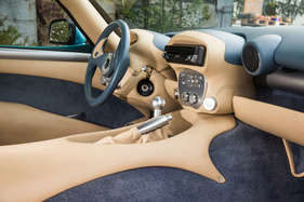 TVR Tuscan S Mk 2 (2005) - zweifarbiges Leder, edle Teppiche - eine Wohlfühllumgebung (2005)