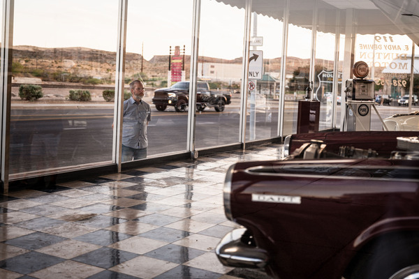 Tag 19 Tusayan nach Kingman - Die Oldtimer des Händlers in Kingman beeindrucken auch uns