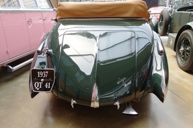 Talbot-Lago T 150 S (1937) – rundes Heck mit Spitzen, Finne und Chrom, aber nicht so extrem wie bei "Xenia"