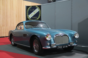 Talbot-Lago T14 Sport 2500 (1956) - letztes Modell von Talbot mit dem Vierzylinder-2,5-Liter-Motor, Design der Karosserie stammt von Carlo Delaisse - Rétromobile Paris 2020
