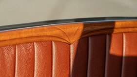 Talbot-Lago T150 C Spéciale Goutte d'Eau Figoni et Falaschi (1938) - Das Leder wurde erneuert, das Holz ist original