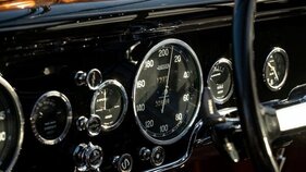 Talbot-Lago T150 C Spéciale Goutte d'Eau Figoni et Falaschi (1938) - Tachometer bis 200 kmh