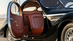 Talbot-Lago T150 C Spéciale Goutte d'Eau Figoni et Falaschi (1938) - Zum Einsteigen mühsam, doch für die Linie perfekt sind die abgerundeten Türunterkanten