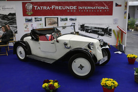 Tatra 57 (1922) - die Tatra-Freunde zeigen den Frontmotor-Wagen mit dem stählernen Rückfrag (Techno Classica 2013)