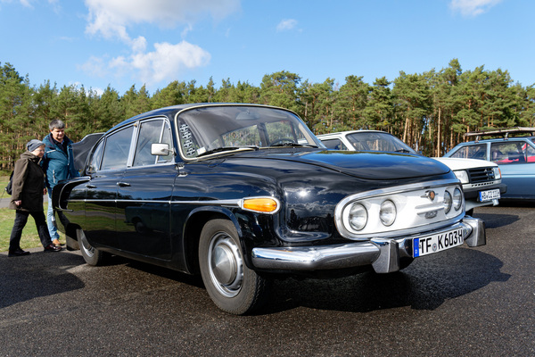 Tatra 603 (1969) – typisches Schwarz, typisches Dienstfahrzeug für hohe Funktionäre – Oldtimer-Show Berlin 2022