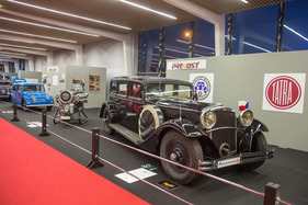 Tatra 70 (1933) - herrschaftliche Limousine, Teil der Tatra-Sonderschau - Rétromobile Paris 2020