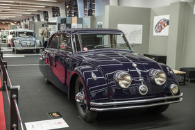 Tatra 77 (1933) - aerodynamisch geformt, Teil der Tatra-Sonderschau - Rétromobile Paris 2020
