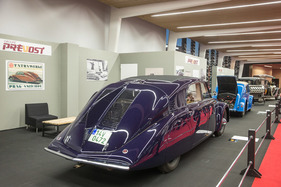 Tatra 77 (1933) - stromlinienförmig, Teil der Tatra-Sonderschau - Rétromobile Paris 2020