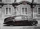Tatra 77 (1934) – mit Heckfinne zur Stabilisierung des Geradeauslaufs und mit ansteigendem Boden im Heckbereich (Diffusor)