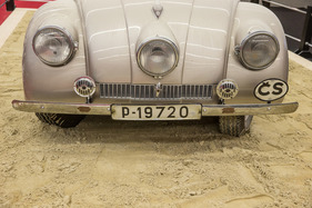 Tatra 87 (1937) - mit dem typischen Zentralscheinwerfer, Teil der Tatra-Sonderschau - Rétromobile Paris 2020