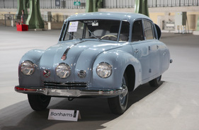 Tatra T87 (1948) - als Lot 579 angeboten an der Bonhams Versteigerung im Grand Palais in Paris am 7. Februar 2013