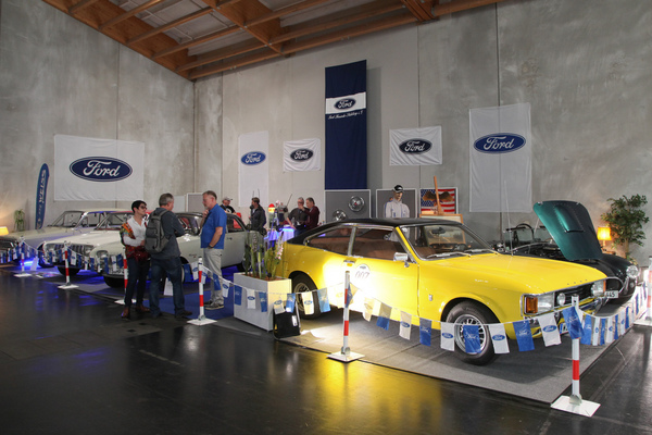 Taunus-Modelle auf dem Ford-Clubstand - Classic Expo Salzburg 2019