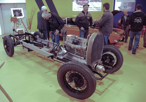 Technik wie dieses offengelegte Chassis faszinieren immer - Oldtimermesse St. Gallen 2015
