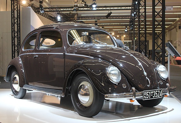Techno Classica 2011 - Bretzel-Käfer bei Volkswagen