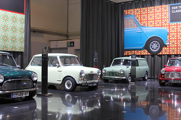 Techno Classica Essen 2012 - Impressionen - Mini-Stand mit Clubman und anderen Modellen