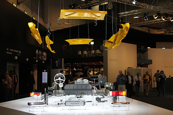 Techno Classica Essen 2012 - Impressionen - Werbung für Originalteile bei Mercedes-Benz