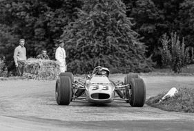 Tecno F2 (1968) - Silvo Moser auf Rekordzeitkurs am Eigenthal-Bergrennen 1968