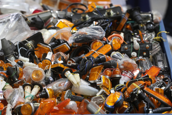 Teilehandel - Blinkerleuchten - 42. Auto e Moto d'Epoca 2025