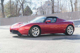 Tesla Roadster Sport (2010) - als Lot 199 an der Bonhams Amelia Island Versteigerung am 8. März 2018