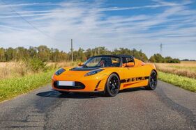 Tesla Roadster Sport (2012) - als Lot 047 angeboten an der Artcurial Sur les Champs Versteigerung am 22. Oktober 2023