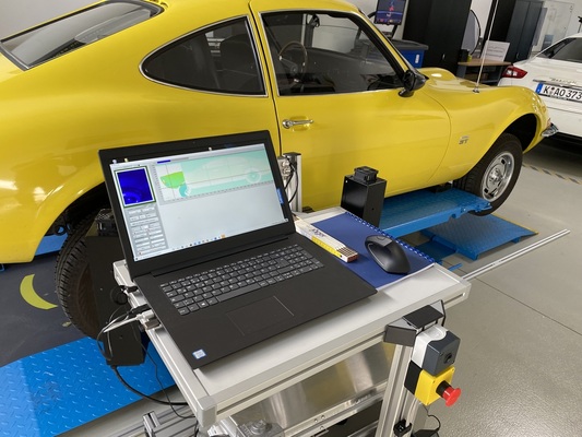 Bild: Thermogafie an einem Opel GT