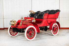 Thomas Model 18 Single Cylinder 8HP Rear Entrance Tonneau (1903) - offered as lot 513 at the Bonhams Two Generations Collection Auction on April 29, 2023