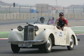 ... Timo Glock im Sunbeam-Talbot, ...