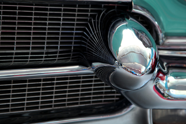 Toffen-Versteigerung spiegelt sich im Cadillac von Elvis - Versteigerung der Oldtimer Galerie Toffen am 20. Oktober 2018