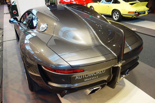 Touring Superleggera Aero 3 von 2020 auf der Basis der Ferrari F 12 Berlinetta - welch eine imposante Finne - Sonderschau Supercars 2 in der Autoworld Brüssel 2022/2023
