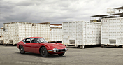 Bild: Toyota 2000 GT (1967) - als Lot 104 an der RM/Sotheby's Versteigerung des Pinnacle Portfolios in Monterey am 13. - 15. August 2015