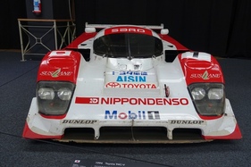 Toyota 94C-V (1994) – mit leichten Gebrauchsspuren – Sonderausstellung "Big in Japan" in der Autoworld Brüssel