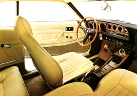 Toyota Celica 1600 ST (1972) - Interieur des Coupés