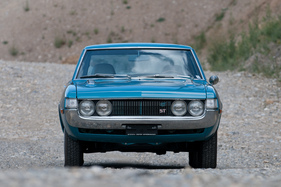 Toyota Celica 1600 ST (1972) - Sportlichkeit blickt aus seinem Gesicht