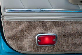 Toyota Celica 1600 ST (1972) - amerikanisches Flair, Lampen in den Türen