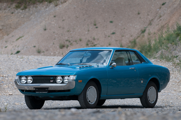 Image: Toyota Celica 1600 ST (1972) - the front and rear windows can be lowered