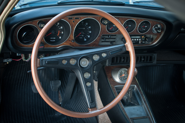 Toyota Celica 1600 ST (1972) - fünf Rundinstrumente sagen alles über die Technik
