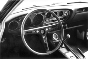 Toyota Celica (1971) - Armaturenbrett der ST-Ausführung