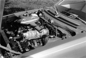 Toyota Celica (1971) - Blick in den Motorraum
