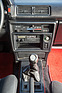 Toyota Celica 2.0 GT Liftback (1989) - viel Hartplastik um die Mittelkonsole