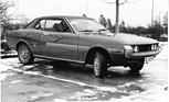 Toyota Celica GT (1973) - deutliche GT-Streifen auf der Flanke