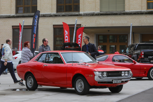 Toyota Celica ST (1972) - die erste Entwicklungsstufe des beliebten Nippon-Coupés - Japanese Car Meeting Kemptthal 2025