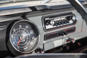 Toyota Corolla 1100 (1968) - Tacho bis 160 km/h