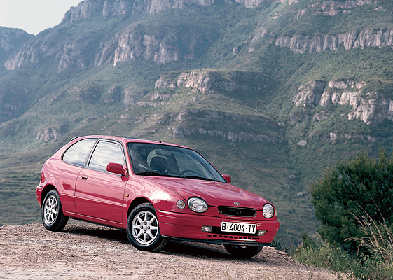 Toyota Corolla Compact (1997) - über die Zeit wurden die Corolla-Modelle runder