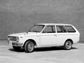 Toyota Corolla Station Wagon (1967) - auch den ersten Corolla gab es bereits als Kombi