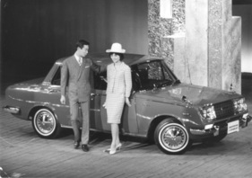 Toyota Corona (1965) - Präsentation des neuen Modelles in Japan