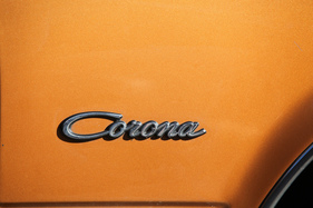 Toyota Corona Liftback 1800 GL (1980) - der Name geht auf "Krone" zurück und deutet cie Verwandschaft mit dem "Crown" an, den es bei Toyota auch gab (1980)