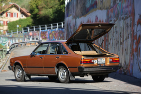 Toyota Corona Liftback 1800 GL (1980) - die Rücksitze sind hälftig umklappbar